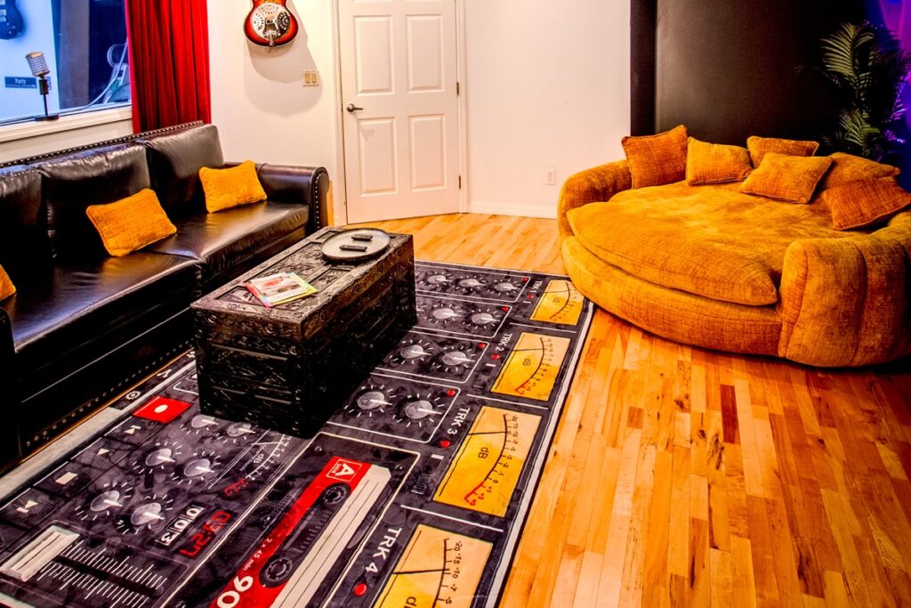 Living Room - Controll Room